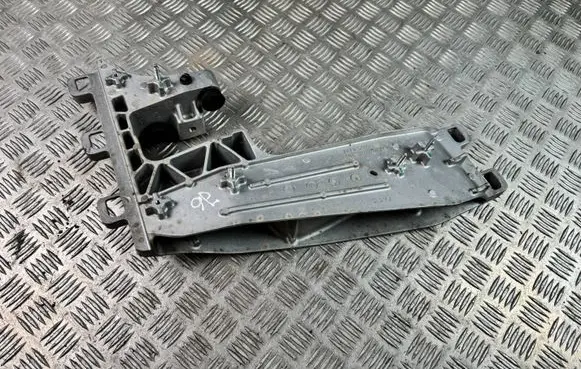 Jaguar F-Pace Gearbox mounting bracket L8A25060BB L8A26A026BB