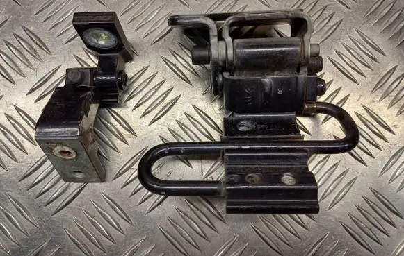 Audi A6 S6 C6 4F Rear door hinge set 8E0833411E