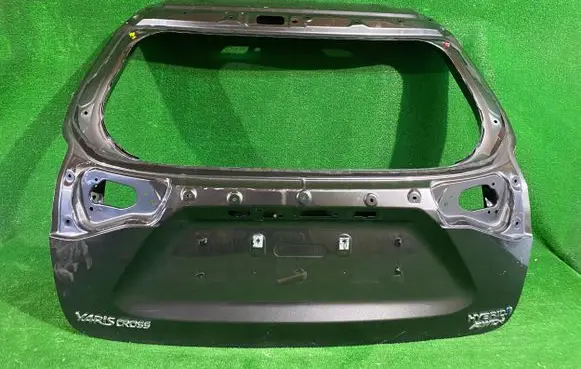 Toyota Yaris Cross Truck tailgate 