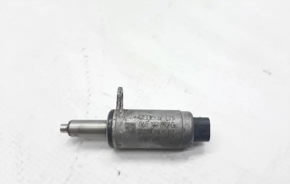 Audi A4 S4 B8 8K Camshaft position sensor 06E103697G