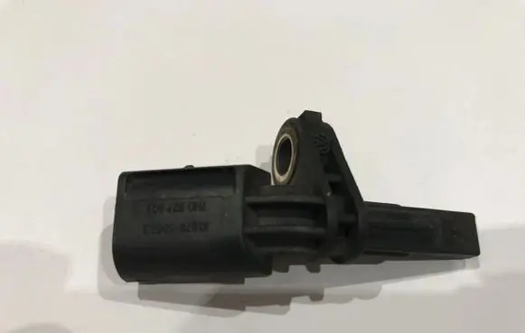 Volkswagen Caddy ABS brake wheel speed sensor 7m0927803 10.070-5069.3