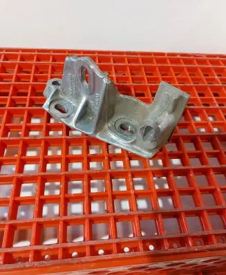Volkswagen Sharan Engine mounting bracket YM216030AA 0300AEE2 763193600A