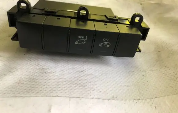 Mercedes-Benz A W169 Alarm switch 1698208410