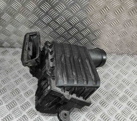 Volkswagen Taigo Air filter box 5Q0129620F 5Q0129607BD