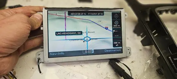 Audi A5 8T 8F Screen/display/small screen 4F0919604 BE9356 MMI3G