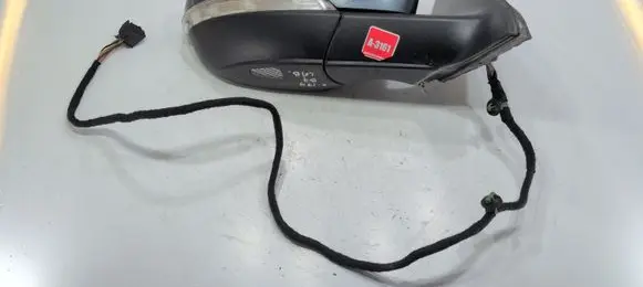 Volkswagen PASSAT B7 Front door electric wing mirror 3C0857934A
