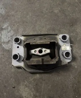 Ford S-MAX Gearbox mount K2G17M121AB