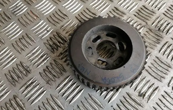 Skoda Octavia Mk1 (1U) Fuel pump gear (pulley) 038130111A