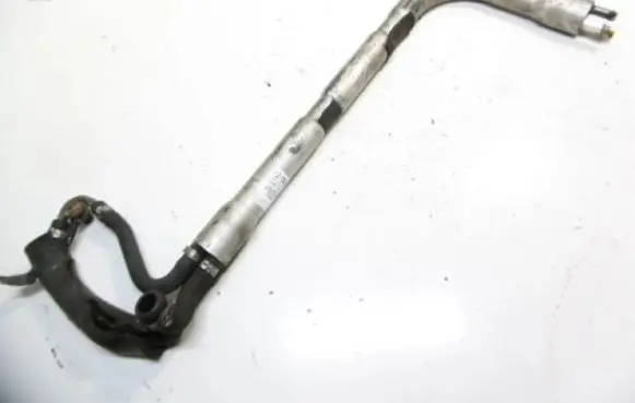 Volvo XC90 Intercooler hose/pipe 30677799