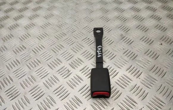 Suzuki Grand Vitara II Front seatbelt buckle