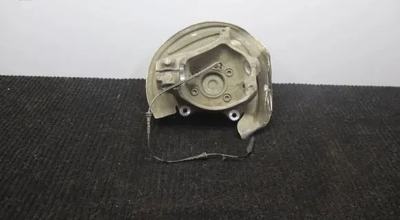 BMW iX3 G08 Front wheel hub 6870529 6886947