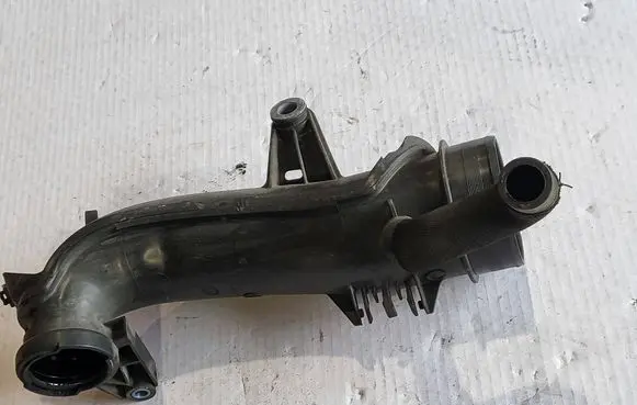 Renault Trafic III (X82) Turbo air intake inlet pipe/hose 93452234 165752889R