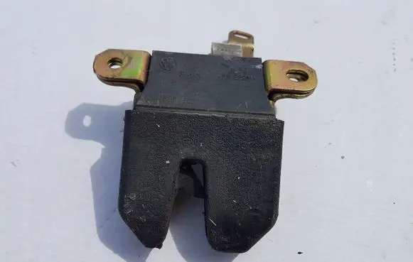 Skoda Superb B5 (3U) Tailgate/trunk/boot lock/catch/latch
