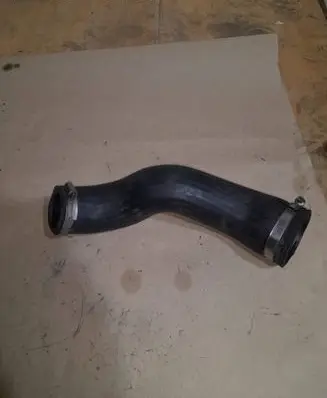 Volvo V70 Intercooler hose/pipe 30680218
