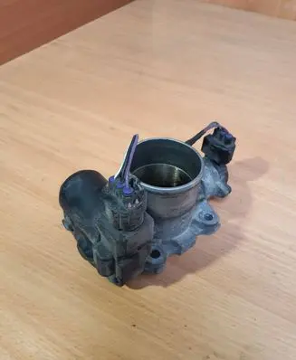 Toyota RAV 4 (XA30) Throttle valve 192300-2010