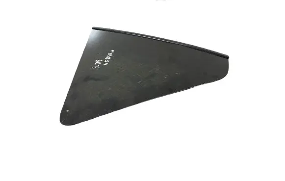 Toyota Verso Rear side window
