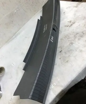 Volkswagen Tiguan Trunk/boot sill cover protection 5na863459