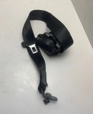 Audi Q3 8U Rear seatbelt 8U0857805