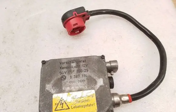 BMW 5 E39 Headlight ballast module Xenon 5DV00776029 8387114