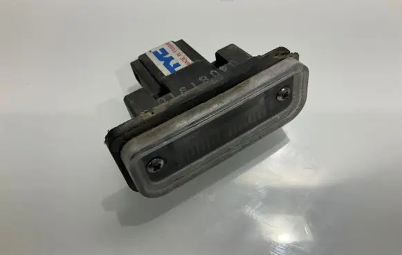 Mercedes-Benz E W211 Number plate light