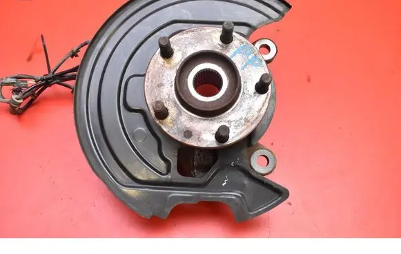 Nissan Leaf I (ZE0) Front wheel hub spindle knuckle