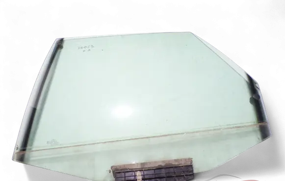 Audi 200 Rear door window glass 893837571