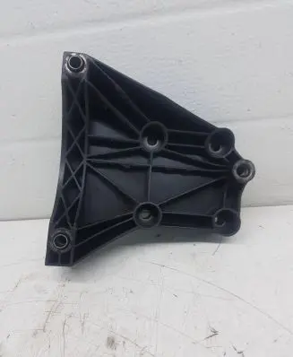 BMW 5 E60 E61 A/C compressor mount bracket 7792202 14011810