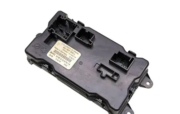 Porsche Taycan 9J1 Climate control unit 9J1907040L 5HB01367914