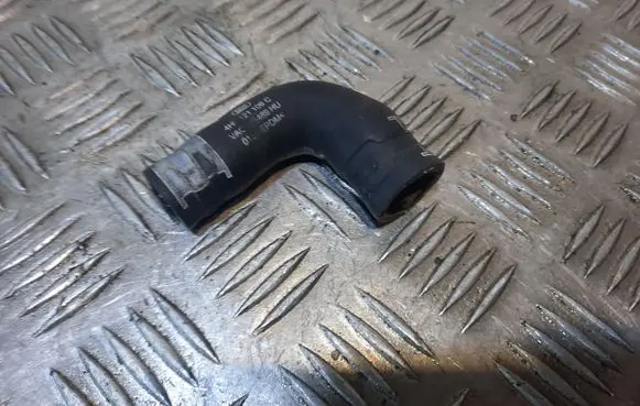 Audi A8 S8 D4 4H Engine coolant pipe/hose 4H0121109C