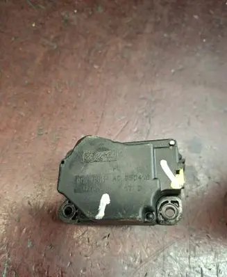 Volvo S40 Air flap motor/actuator 4N5H19E616 050416