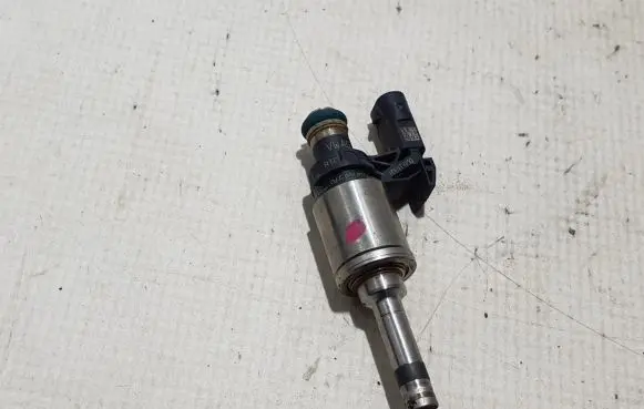 Seat Ibiza V (KJ) Fuel injector 04E906036AE