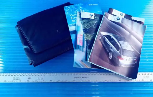 BMW 3 E90 E91 Owners service history hand book 0013257