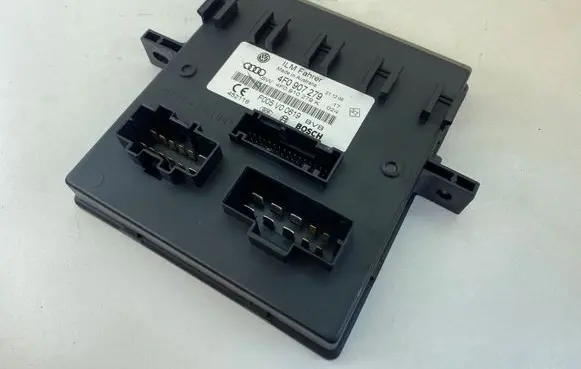 Audi Q7 4L Comfort/convenience module 4F0907279 4F0910279K F005V00619