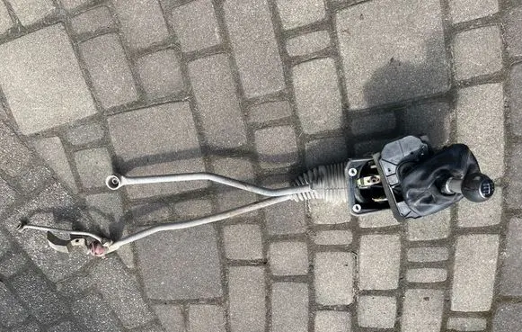 Audi A6 S6 C5 4B Gear shifter/selector 4B0711025E 400252E 8D0711025AC