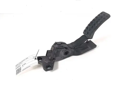 Mercedes-Benz ML W166 Accelerator throttle pedal A1663000204