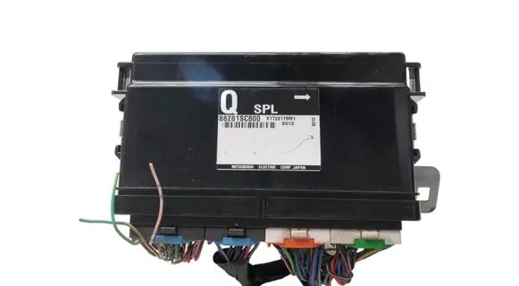 Subaru Forester SH Comfort/convenience module 88281SC800 X1T22178M1
