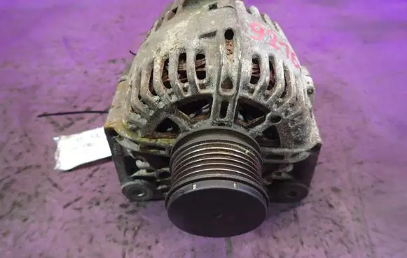 Renault Megane II Generator/alternator 8200772726A