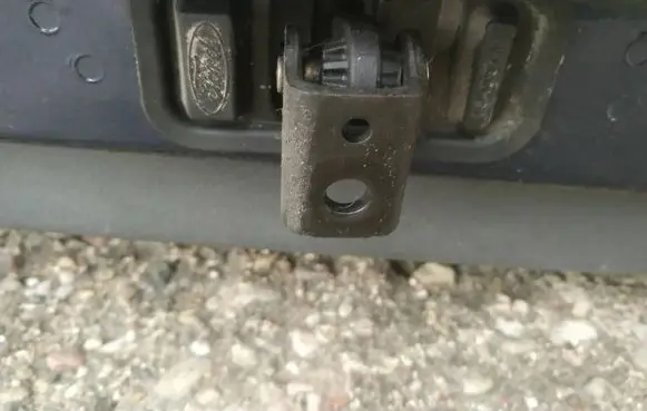 Ford Focus Rear door check strap stopper