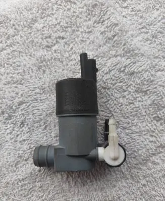 Citroen C2 Windscreen/windshield washer pump 9641553880