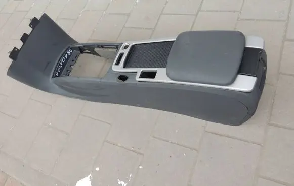 Volvo V50 Center console 30755375 1455911 R7NAB