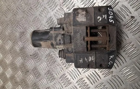 Tesla Model S Rear brake caliper 22B70101001B