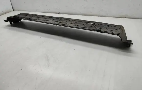 Volkswagen Tiguan Radiator trim 5N0121341