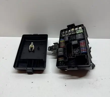 Fuse box set