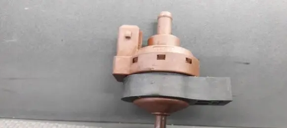 Peugeot 306 Valve vacuum 