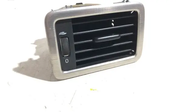 Volvo V70 Dashboard side air vent grill/cover trim 30755183 30755177 30755191
