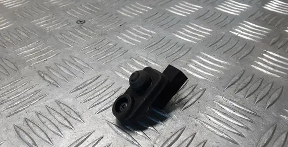 Mitsubishi Outlander Front door sensor 