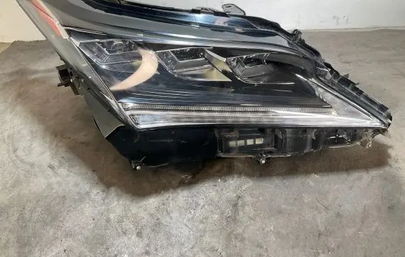 Lexus RX 450H Headlight/headlamp