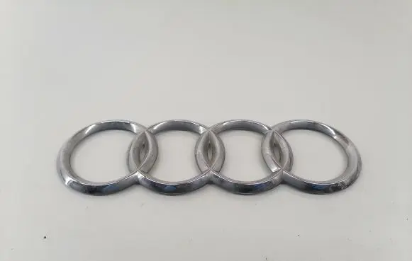 Audi Q7 4L Manufacturer badge logo/emblem 4E0853742