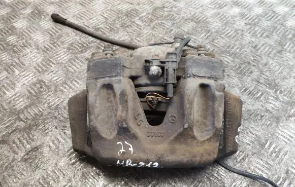 Mercedes-Benz E W212 Front brake caliper 5444C