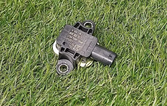Audi A6 S6 C7 4G Airbag deployment crash/impact sensor 4H0955557